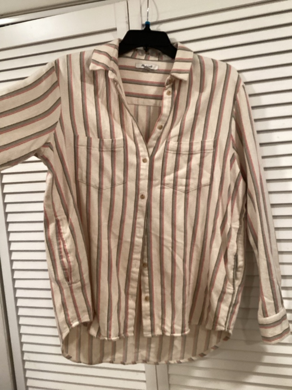 Madewell “Sunday Flannel “ oversized button up cozy Shirt has pockets - Picture 3 of 9